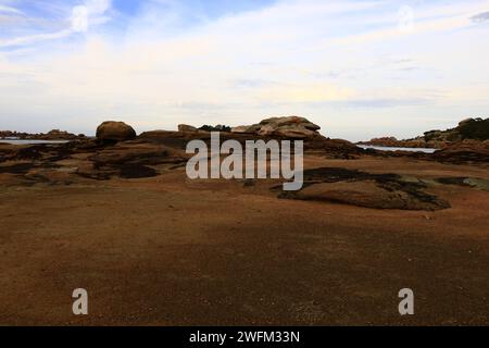 Renote Island ist eine Insel, die zur französischen Gemeinde Trégastel im Departement Côtes-d'Armor in der Bretagne gehört. Stockfoto