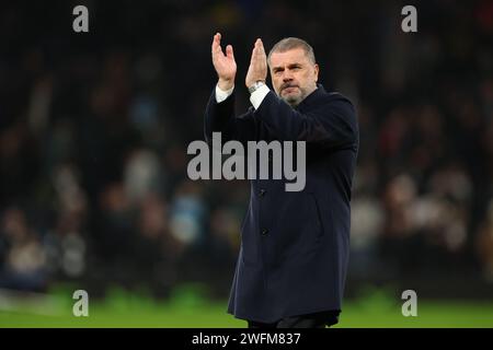 Tottenham Hotspur Stadium, London, Großbritannien. Januar 31, 2024. Premier League Football, Tottenham Hotspur gegen Brentford; Tottenham Hotspur Manager Ange Postecoglou feiert den Sieg 3-2 Credit: Action Plus Sports/Alamy Live News Stockfoto