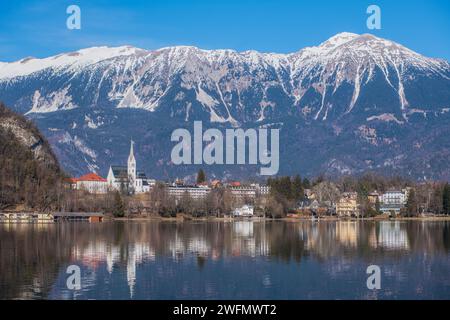 Bleder See: St. Martina Pfarrkirche. Slowenien Stockfoto