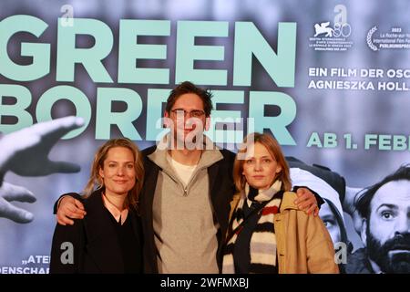 30. Januar 2024, Berlin, Bezirk Charlottenbur, Deutschland: Berlin: Premiere „Grüne Grenze“ im Delphi Filmpalast. (Kreditbild: © Simone Kuhlmey/Pacific Press via ZUMA Press Wire) NUR REDAKTIONELLE VERWENDUNG! Nicht für kommerzielle ZWECKE! Stockfoto