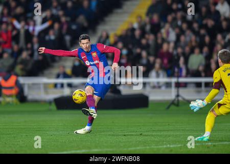 Barcelona, Esp. Januar 31, 2024. FC BARCELONA gegen CA OSASUNA 31. Januar 2024 Robert Lewandowski (9) vom FC Barcelona während des Spiels zwischen FC Barcelona und CA Osasuna, das dem 20. Tag der La Liga EA Sports im Olimpic-Stadion Lluis Companys aus Montjuic in Barcelona entspricht. Quelle: Rosdemora/Alamy Live News Stockfoto