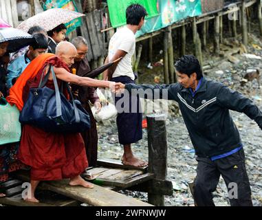 Heftige Monsunregen entlang des Kaladan-Flusses im Bundesstaat Rakhine in West-Myanmar. Stockfoto