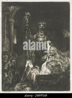 Die Präsentation im Tempel in der dunklen Weise, Rembrandt van Rijn, um 1654 Druckpapier Ätzen / Trockenspitze Simeon, hält das Christuskind, singt sein Gesänge: 'Nunc dimittis' Stockfoto