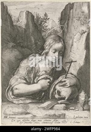 Boetvaardige Maria Magdalena, Jacob Matham (zugeschrieben), nach Hendrick Goltzius, 1595–1599 Druck, der Maria Magdalena in einer felsigen Landschaft mit einem Kruzifix in der Hand weint. Ihre Hand liegt auf einem Schädel. Eine Bibel für sie. Haarlem Papier, das die Bußhure Mary Magdalene graviert; mögliche Attribute: Buch (oder Rolle), Krone, Dornenkrone, Kruzifix, Glas Salbe, Spiegel, Musikinstrument, Palmenzweig, Rosenkranz, Geißel Stockfoto