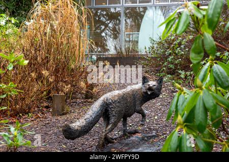 Eine Statue von Mr. Tod, eine Figur von Beatrix Potter in Birnam Arts, Birnam, Perthshire, Zentral-Schottland Stockfoto