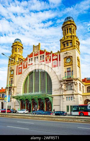 Praha, Tschechische Republik, 29. oktober 2023, Art-Deco-Bahnhof *** Praha, Tschechische Republik, 29. Oktober 2023, Art-Deco-Bahnhof Copyright: XWolfgangxSimlingerx Stockfoto