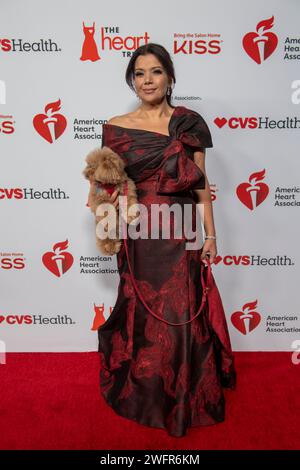 New York, Usa. Januar 31, 2024. NEW YORK, NEW YORK – JANUAR 31: ANA Navarro besucht das Red Dress Collection Concert 2024 der American Heart Association im Jazz at Lincoln Center am 31. Januar 2024 in New York City. Quelle: Ron Adar/Alamy Live News Stockfoto