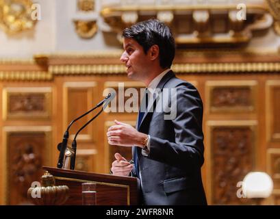 Paris, Frankreich. 30. Januar 2024. Premierminister Gabriel Attal hielt am 30. Januar 2024 seine allgemeine Grundsatzrede in der Nationalversammlung in Paris. Foto: Jean-Bernard Vernier/JBV News/ABACAPRESS.COM Credit: Abaca Press/Alamy Live News Stockfoto