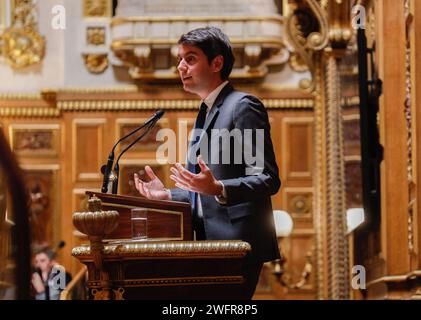 Paris, Frankreich. 30. Januar 2024. Premierminister Gabriel Attal hielt am 30. Januar 2024 seine allgemeine Grundsatzrede in der Nationalversammlung in Paris. Foto: Jean-Bernard Vernier/JBV News/ABACAPRESS.COM Credit: Abaca Press/Alamy Live News Stockfoto