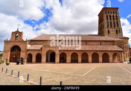 Kirche San Lorenzo, romanisch-mudejar (13-14. Jahrhundert). Sahagun, Provinz Leon, Castilla y Leon, Spanien. Stockfoto