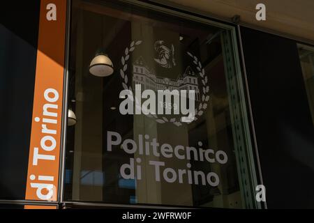 Das Polytechnic of Turin, das sich in Lingotto befindet, ist ein hochrangiger Ausbildungscampus mit Laboren, Lernräumen und Hörsaal, wo sich der Hauptsitz befindet Stockfoto
