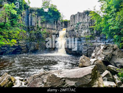 Hohe Kraft Wasserfall auf dem Fluss-T-Stücke, in der Nähe von Middleton-in-Teesdale, Teesdale, County Durham, England, Großbritannien Stockfoto