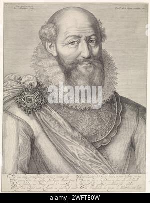 Porträt von Maximilien de Bétune, Jacob Matham, 1612 Porträt von Maximilien de Bétune (1560–1641), Graf von Sully, Frans Statesman (Minister für Finanzen, Wirtschaft, Landwirtschaft und öffentliche Arbeiten) unter König Ludwig IV Büste nach rechts, mit Bart und Schnurrbart. Kragen mit Spitzenfalten, Schärpe, gesichert mit Brosche mit großem Edelstein auf der Schulter. Haarlem Papierstich historischer Personen. Anderer Souverän (mit TITEL). premierminister. Nackenbekleidung  Kleidung (mit NAME). Bart. Schnurrbart. Befestigungselemente für Kleidung Stockfoto