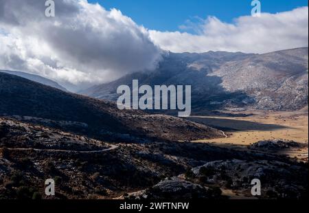 Nida-Plateau mit dem Berg Ida, dem höchsten Berg Kretas, Psiloritis-Gebirge Stockfoto