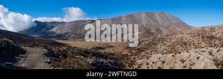 Nida-Plateau mit dem Berg Ida, dem höchsten Berg Kretas, Psiloritis-Gebirge Stockfoto