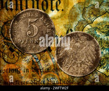 Ein Nahfoto einer alten deutschen Mark, fünf Pfennig-Münze von 1916 Stockfoto