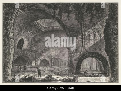 Interieur Van de Tempel Van Hercules Victor Te Tivoli, Giovanni Battista Piranesi, 1748 - 1778 Druckgesicht im Tempel von Hercules Victor (genannt Villa Maecenas) in Tivoli. Titel und erläuternde Buchstaben auf einem Banderol unten rechts. Rom Papier graviert Landschaft mit Ruinen. Ruine eines Gebäudes  Architektur. villa Tempel des Herkules Victor. Tivoli Stockfoto