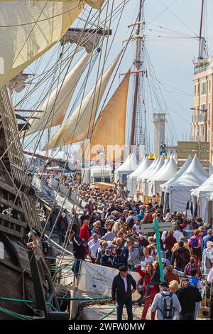 Escale a Sete 2022 : Tag der maritimen Traditionen des Hafens von Sete. Occitanie, Frankreich Stockfoto