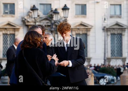 Roma, Italien. Februar 2024. Foto Cecilia Fabiano/LaPresse 01 Febbraio 2024 Roma, Italia - Cronaca - Sergio Mattarella riceve al Quirinale la nazionale italiana maschile di Tennis vincitrice della Coppa Davis Nella foto: Jannik Sinner 01. Februar 2024 Roma, Italien - Präsident der Republik Sergio Mattarella empfängt die italienische Tennisnationalmannschaft der Männer, die den Davis Cup 2023 gewonnen hat, auf dem Foto: Jannik Sinner Credit: LaPresse/Alamy Live News Stockfoto