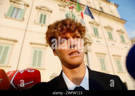 Roma, Italien. Februar 2024. Foto Cecilia Fabiano/LaPresse 01 Febbraio 2024 Roma, Italia - Cronaca - Sergio Mattarella riceve al Quirinale la nazionale italiana maschile di Tennis vincitrice della Coppa Davis Nella foto: Jannik Sinner 01. Februar 2024 Roma, Italien - Präsident der Republik Sergio Mattarella empfängt die italienische Tennisnationalmannschaft der Männer, die den Davis Cup 2023 gewonnen hat, auf dem Foto: Jannik Sinner Credit: LaPresse/Alamy Live News Stockfoto