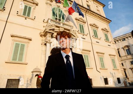 Roma, Italien. Februar 2024. Foto Cecilia Fabiano/LaPresse 01 Febbraio 2024 Roma, Italia - Cronaca - Sergio Mattarella riceve al Quirinale la nazionale italiana maschile di Tennis vincitrice della Coppa Davis Nella foto: Jannik Sinner 01. Februar 2024 Roma, Italien - Präsident der Republik Sergio Mattarella empfängt die italienische Tennisnationalmannschaft der Männer, die den Davis Cup 2023 gewonnen hat, auf dem Foto: Jannik Sinner Credit: LaPresse/Alamy Live News Stockfoto