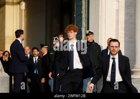 Roma, Italien. Februar 2024. Foto Cecilia Fabiano/LaPresse 01 Febbraio 2024 Roma, Italia - Cronaca - Sergio Mattarella riceve al Quirinale la nazionale italiana maschile di Tennis vincitrice della Coppa Davis Nella foto: Jannik Sinner 01. Februar 2024 Roma, Italien - Präsident der Republik Sergio Mattarella empfängt die italienische Tennisnationalmannschaft der Männer, die den Davis Cup 2023 gewonnen hat, auf dem Foto: Jannik Sinner Credit: LaPresse/Alamy Live News Stockfoto