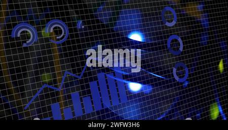 Bild der Datenverarbeitung über Computerserver Stockfoto
