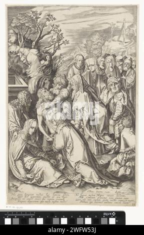 Graflegging van Christus, anonym, nach Albrecht Dürer, 1601–1652 Druck der Leichnam Christi wird von Nikodemus und Joseph von Arimatea zum Grab getragen. Die anderen Figuren um das Grab trauern. Auf der linken Seite ist Johannes de Evangelist Maria tröstend. Direkt hinter dem Golgota-Berg mit den zwei Kriminellen am Kreuz. Am Rand eine achtzeilige Unterschrift in lateinischer Sprache. Druckerei: Low CountriesAfter Design by: NeurenbergVerlag: Amsterdam Papiergravur Christi Grabnis (evtl. von Engeln) Stockfoto