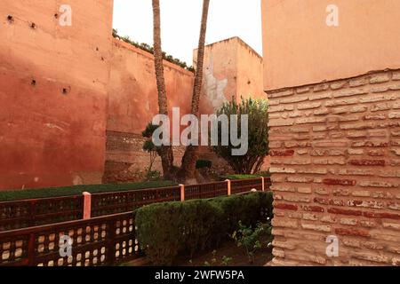 Die Saadiangräber sind eine historische königliche Nekropole in Marrakesch, Marokko, die sich auf der Südseite der Kasbah-Moschee befindet Stockfoto