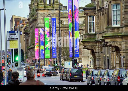 Glasgow, Schottland, Großbritannien. Februar 2024. Glasgow bereitet die erste Einführung für die Hallenathletik-Weltmeisterschaften in der Stadt vor, indem es Banner auf der Style Mile und auf dem george Square im Stadtzentrum von Credit Gerard Ferry/Alamy Live News einführt Stockfoto