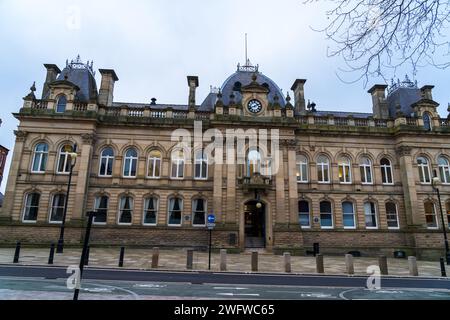 Wolverhampton, England – Januar 31 2024: Fassade der als Grades 2 gelisteten Wolverhampton Law Courts an der North Street in the City Stockfoto