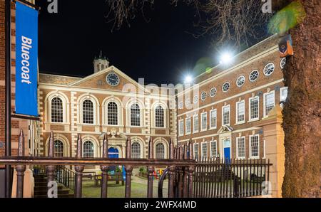 Bluecoat Chambers, School Lane, Liverpool. Das 1716-17 erbaute Gebäude ist das älteste Gebäude im Stadtzentrum von Liverpool. Hier im Januar 2024. Stockfoto