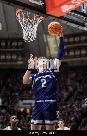 West Lafayette, Indiana, USA. Januar 31, 2024. Northwestern Wildcats Stürmer NICK MARTINELLI (2) während des NCAA menÃs Basketballspiels zwischen den Northwestern Wildcats und den Purdue Boilermakers, Mittwoch, 31. Januar 2024, in der Mackey Arena in West Lafayette, Ind (Kreditbild: © David Wegiel/ZUMA Press Wire) NUR REDAKTIONELLE VERWENDUNG! Nicht für kommerzielle ZWECKE! Stockfoto