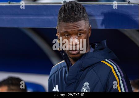 Getafe, Madrid, Spanien. Februar 2024. Eduardo Camavinga von Real Madrid vor dem Fußballspiel La Liga EA Sports 2023/24 zwischen Getafe und Real Madrid im Coliseum-Stadion in Getafe, Spanien. (Kreditbild: © Alberto Gardin/ZUMA Press Wire) NUR REDAKTIONELLE VERWENDUNG! Nicht für kommerzielle ZWECKE! Stockfoto