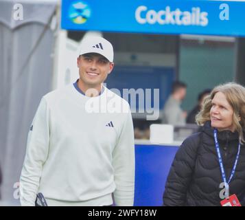 Pebble Beach, USA. Februar 2024. Pebble Beach, Monterey, Kalifornien, USA - 1. Februar 2024 Ludvig Aberg (Schweden) Porträt, bevor er seine erste Runde der zweiten „Signature“-Veranstaltung der USA PGA Tour Season beginnt - dem AT&T Pro-am bei den berühmten Pebble Beach Links. Quelle: Motofoto/Alamy Live News Stockfoto