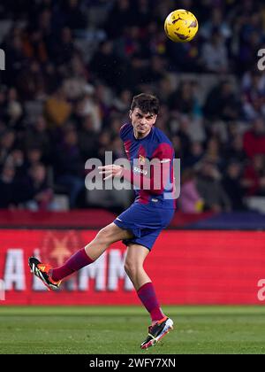 BARCELONA, SPANIEN - JANUAR 31: Pedri vom FC Barcelona beim La Liga EA Sports Spiel zwischen dem FC Barcelona und CA Osasuna bei den Estadi Olimpic Lluis Companys am 31. Januar 2024 in Barcelona. Stockfoto