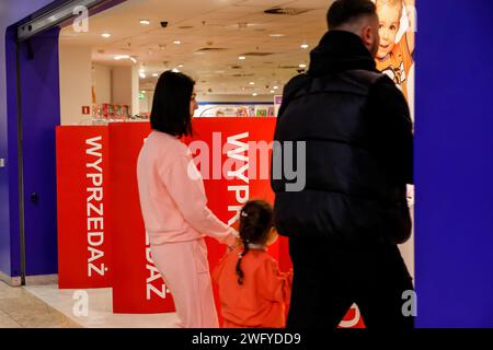 Krakau, Polen. Januar 31, 2024. Die Einkaufszentren der Krakau Gallery werden in den meisten Geschäften in der Wintersaison verkauft. Quelle: SOPA Images Limited/Alamy Live News Stockfoto