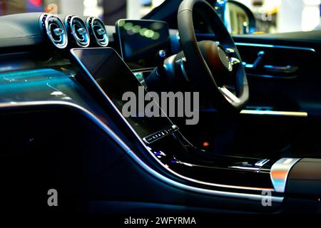 Kfz-Lüftungssystem und Klimaanlage - Details und Bedienelemente des modernen Autos Stockfoto