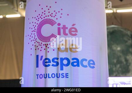 Toulouse , Frankreich - 02 01 2024 : Cite de l'Space im Freizeitpark Toulouse, das sich auf die Raumfahrt, Luft- und Raumfahrt in Frankreich konzentriert Stockfoto