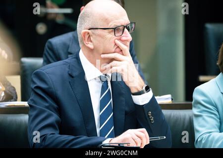 1041. Sitzung des Bundesrates Dietmar Woidke SPD Ministerpraesident von Brandenburg im Plenarsaal bei der 1041. Bundesratssitzung, Berlin, 02.02.2024 Berlin Deutschland *** 1041 Sitzung des Bundesrates Dietmar Woidke SPD-Ministerpraesident Brandenburg im Plenarsaal der Bundesratssitzung 1041, Berlin, 02 02 2024 Berlin Berlin Deutschland Stockfoto