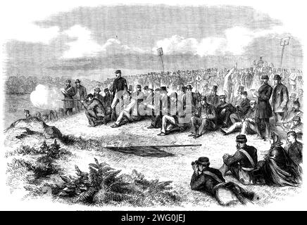 The Wimbledon Prize Meeting: Rifle Match Between the Lords and the Commons, 1862. Ansicht eines Spiels zwischen elf Mitgliedern des House of Lords und einer gleichen Anzahl des House of Commons, das am Samstag in Wimbledon Common stattfand. Die Peers siegten und schlugen ihre Gegner um 62 Punkte... als die Zahlen schließlich bekannt wurden, sah das Unterhaus einen Moment lang ziemlich leer aus, sagte aber dann, Lord Elcho, "nun, lasst uns drei Applaus für die Lords geben!" Und drei herzliche Anfeuerungen wurden ausgesprochen, die von den Siegern wiedergegeben wurden. Aus „Illustrated London News“, Stockfoto