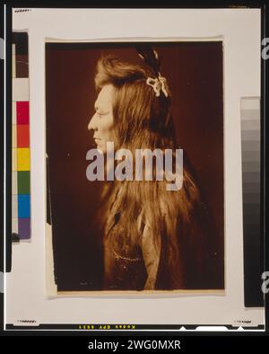 Black Eagle-Profil, c1905. Black Eagle, Nez PERC&#xe9; Mann, Kopf-und-Schultern-Porträt, linkes Profil. Stockfoto