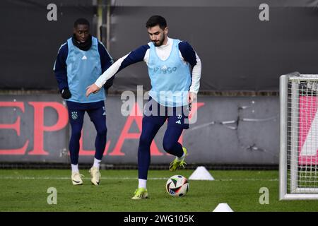 AMSTERDAM - Josip Sutalo von Ajax während eines Ajax-Trainings im Sportpark de Toekomst. ANP OLAF KRAAK Stockfoto