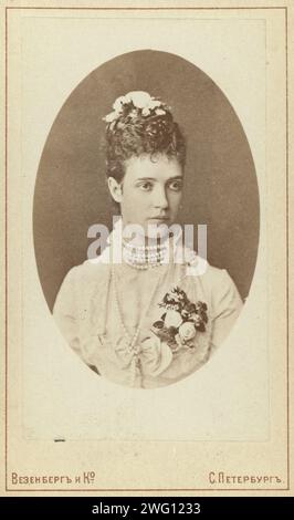 Prinzessin Dagmar (spätere Kaiserin Maria Feodorowna) Kopf-und-Schultern-Porträt, nach rechts gerichtet, zwischen 1870 und 1880. Stockfoto