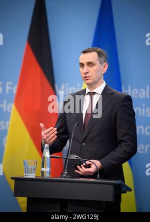 Berlin, Deutschland. Februar 2024. Viktor Liashko, Gesundheitsminister der Ukraine, spricht auf einer Pressekonferenz im Bundesministerium für Gesundheit anlässlich der deutsch-ukrainischen Gesundheitskonferenz zur deutschen Unterstützung und Zusammenarbeit im Gesundheitswesen. Quelle: Bernd von Jutrczenka/dpa/Alamy Live News Stockfoto