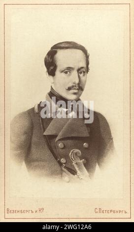 Michail Jurjewitsch Lermontow, halblanges Porträt, nach vorne gerichtet, zwischen 1880 und 1886. Stockfoto