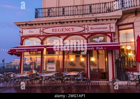 England, Sussex, East Sussex, Brighton, das berühmte Regency Restaurant an der Küste von Brighton Stockfoto