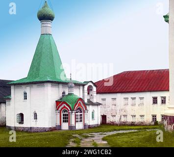 Kirche des heiligen Euthymius im Kloster Kirillo-Belozerskii [Russisches Reich], 1909. Das Kirillo-Belozerski-Kloster (im heutigen Gebiet Wologda, Nordrussland) wurde 1397 von Kyrill von Beloozero gegründet. Stockfoto