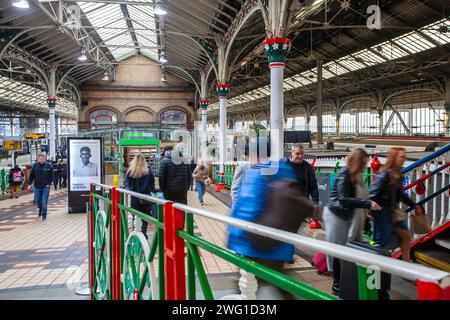 Porträt Großbritanniens, JCDecaux Banner, Business, Straßenmöbel, digitale Bildschirme, Grafiktafeln, Verkehrswerbung in Preston, Großbritannien Stockfoto