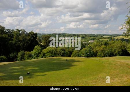 Blick vom 11. T-Stück über die Landschaft in Richtung High Wycombe, Flackwell Heath Golf Club, High Wycombe, Buckinghamshire, England Stockfoto